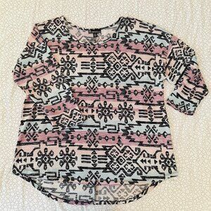 Signature Studios long sleeved Aztec patterned knit top Sz L